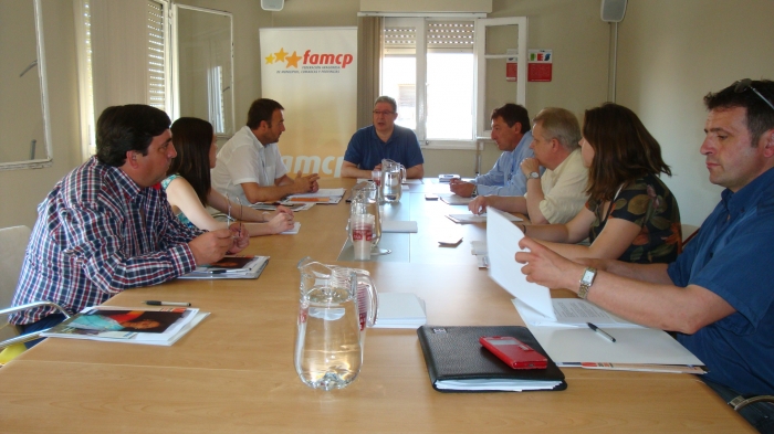 La FAMCP rechaza la orden de Interior que limita las actividades que requieren presencia de agentes de la Guardia Civil